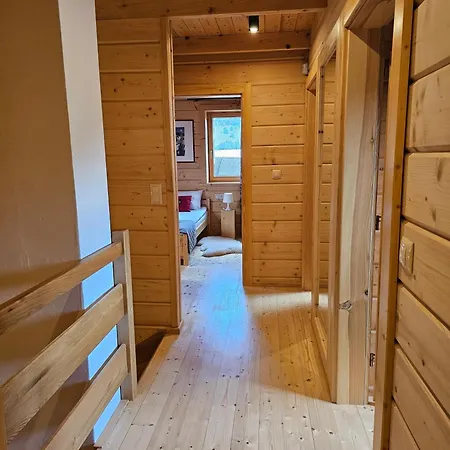 Swierkowka - Dom Z Bali ヴィラ ザコパネ